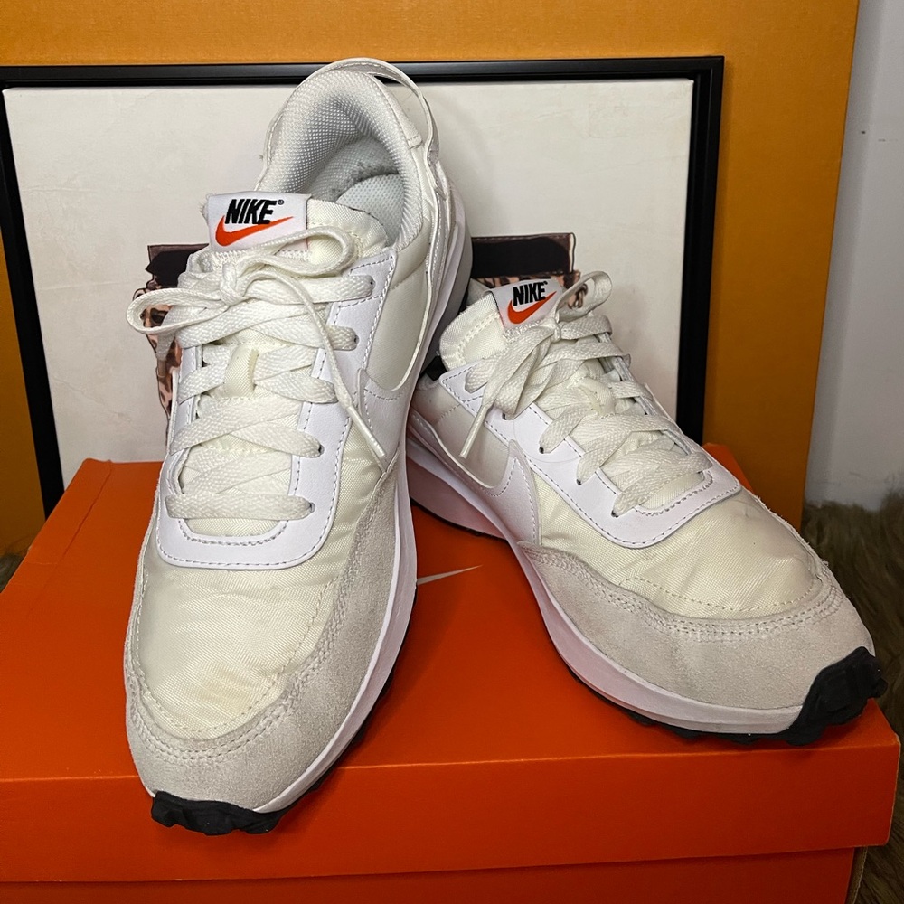 Nike Waffle Debut White/offwhite shoes